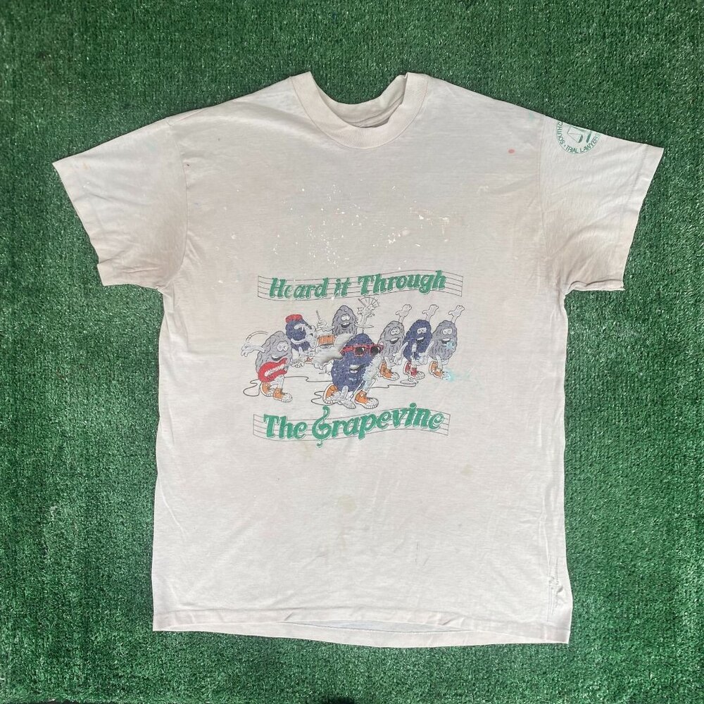 Vintage 80s California Raisins T-Shirt Distressed Single Stitch Beige M Grunge